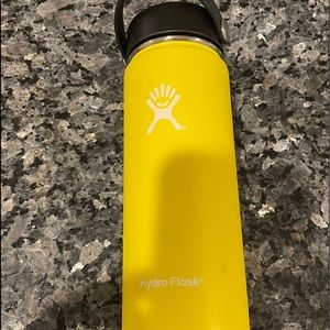 Yellow 18 oz. Hydroflask